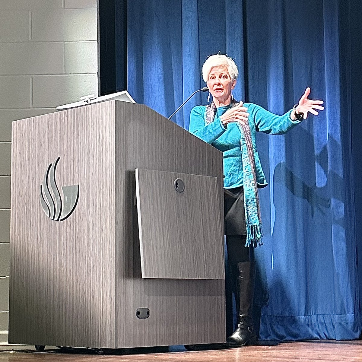 atlwritersclub's tweet image. We hold monthly meetings, critique groups, workshops, writers’ conferences, and more. For more info, join our mailing list at atlantawritersclub.org/contact/.  #amwriting #writetip #WritingCommunity #writerslife #amquerying