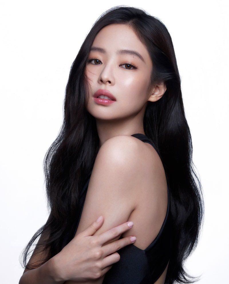 Worldwide JENNIE tweet media