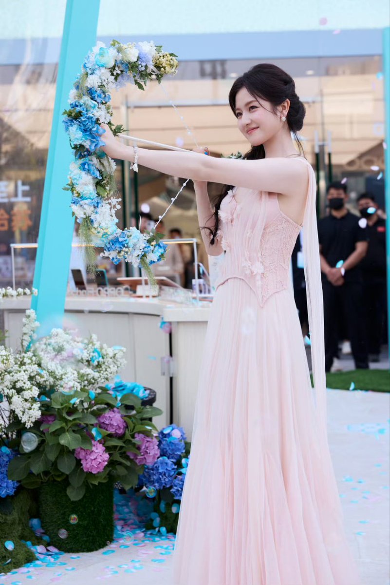 Li Landi 李兰迪. tweet media