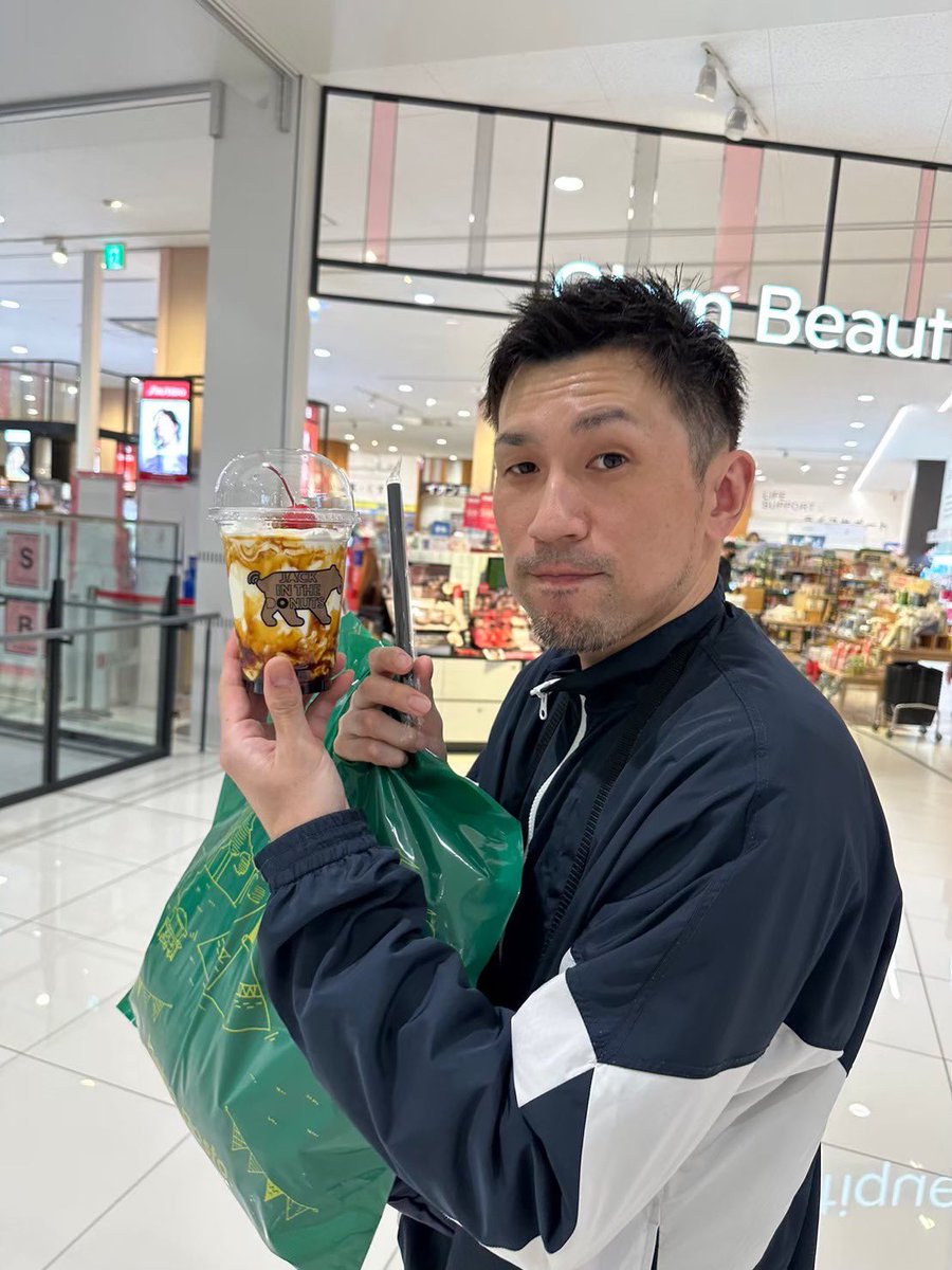 こーき tweet media