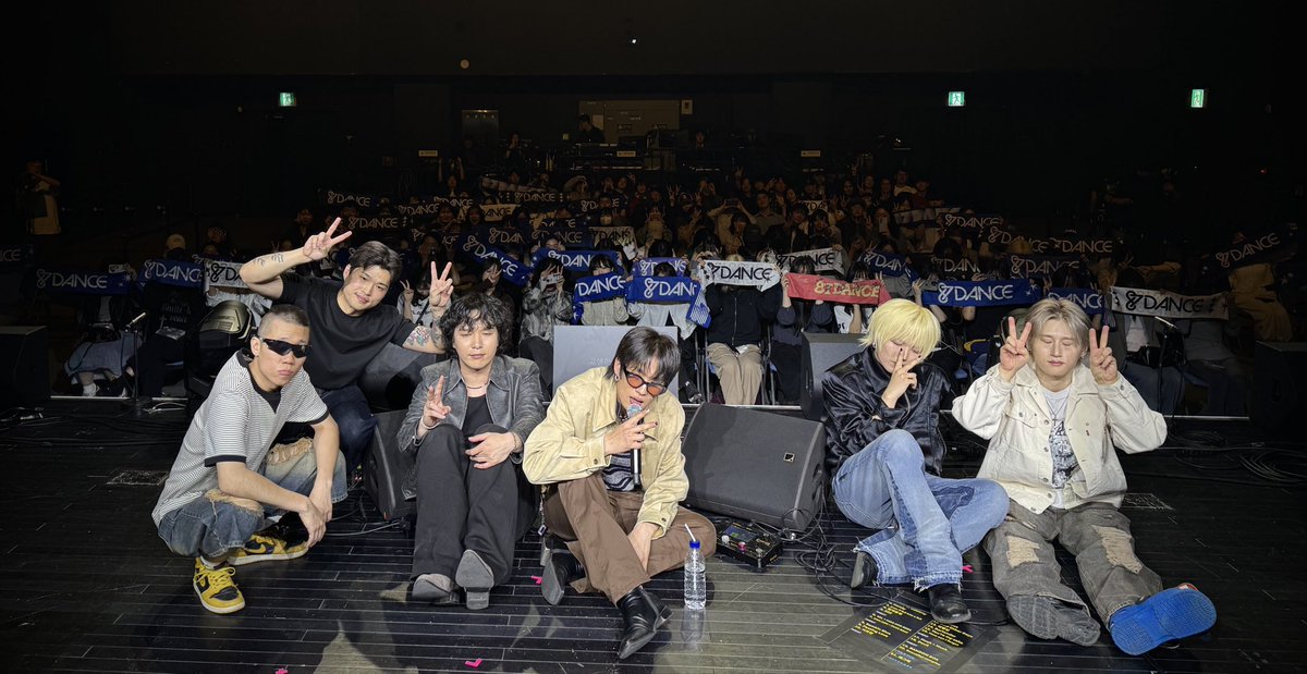 palchilldance's tweet photo. #87DANCE

#PALCHILLTOWN🏡

노들섬 라이브하우스 + 87dance = 낭만

푸른 한강 위, 아름다운 순간 함께해주셔서 감사합니다. 💙

#87댄스 #팔칠댄스 https://t.co/ZF0Dwwn2IL