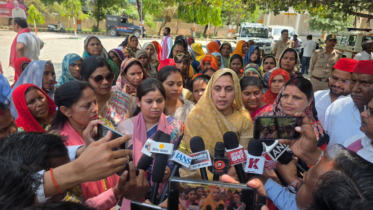 Samajwadi Party tweet media