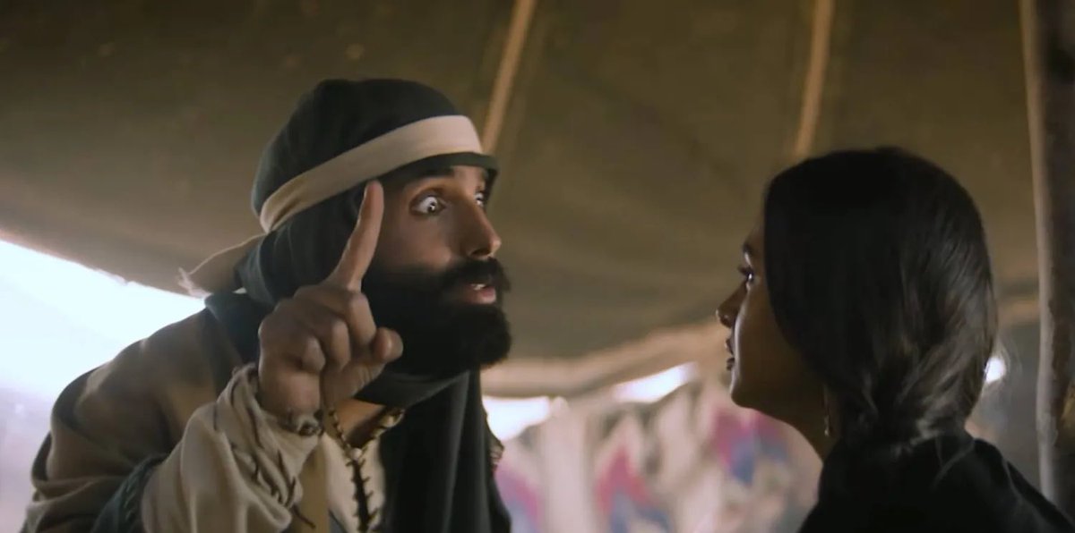 خلال الفترة الماضية تابعت مسلسل #كحيلان و برأيي كحيلان كان من أفضل الأعمال السعودية في رمضان الماضي ، مسلسل عرف كيف يستثمر 25 حلقة صح بدون مط ولا تطويل بالاحداث، وقدم قصة مترابطة وشخصيات قدرت تشدني من البداية للنهاية ، واللي ميزه بالنسبة لي كان اجواءه وصورته البصرية الجميلة