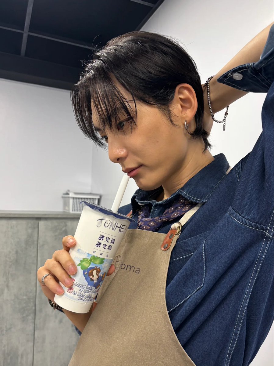 PJH_Updates's tweet image. [💌] - JUNHEE official LıNC update ♥️ 

#JUNHEE #준희 #박준희 #ジュンヒ