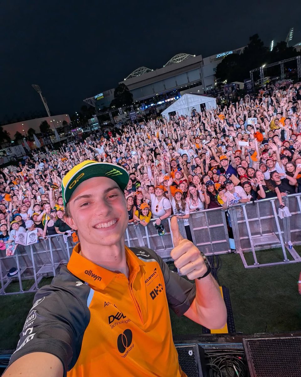 ambs 𝜗𝜚 tweet media