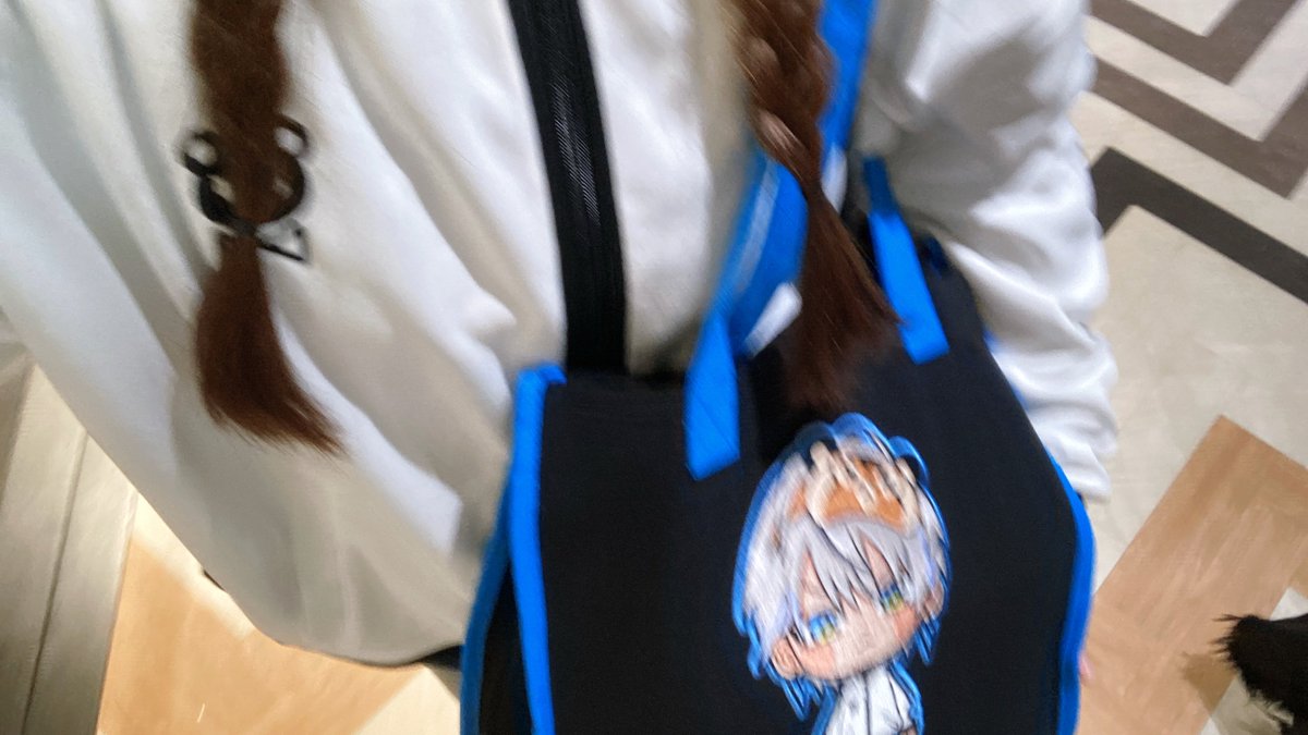 むえƕ tweet media