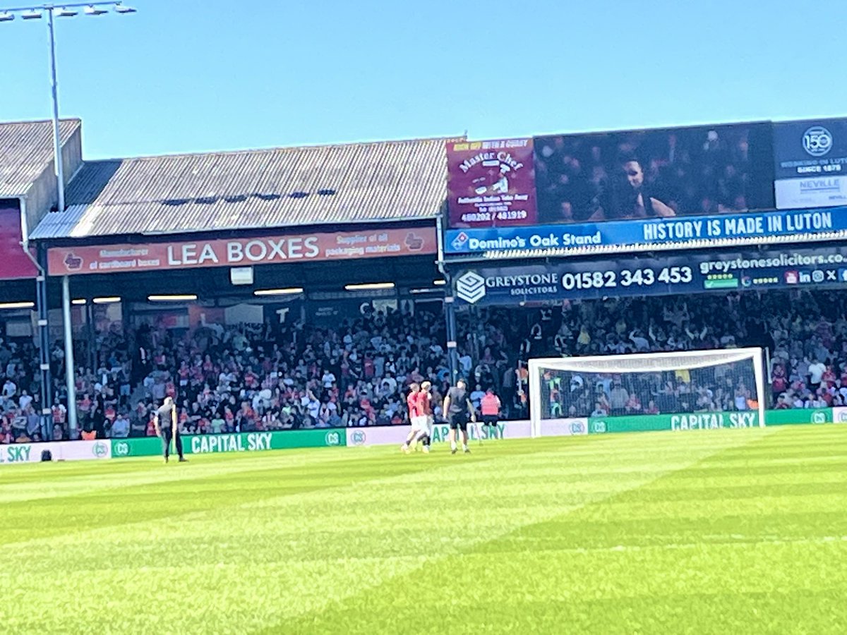 AndiCook1963's tweet photo. #COYH https://t.co/wgQuYsHX7b