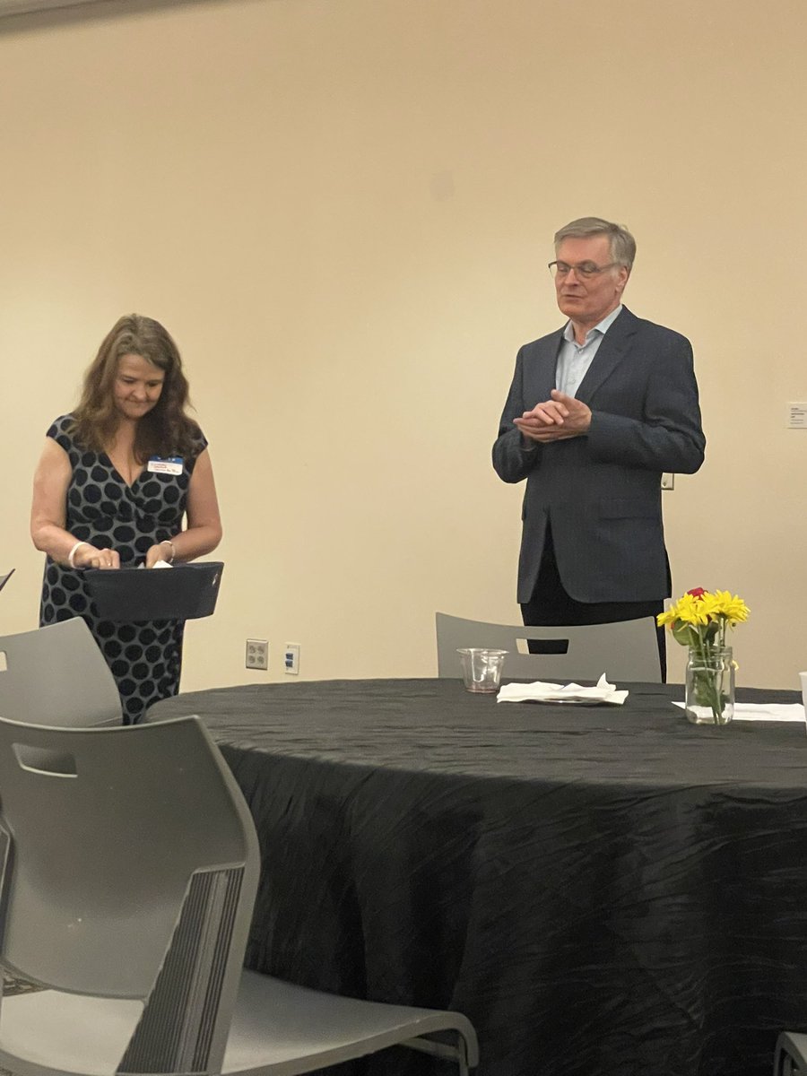 MsDatKCKCC's tweet photo. The Adjunct Appreciation Dinner was a huge success! Many adjuncts, admins, and coordinators mingled, enjoyed live music, and had a nice dinner. Thanks to all who helped make the evening special! @KansasCityKSCC https://t.co/zVCyvkV32D