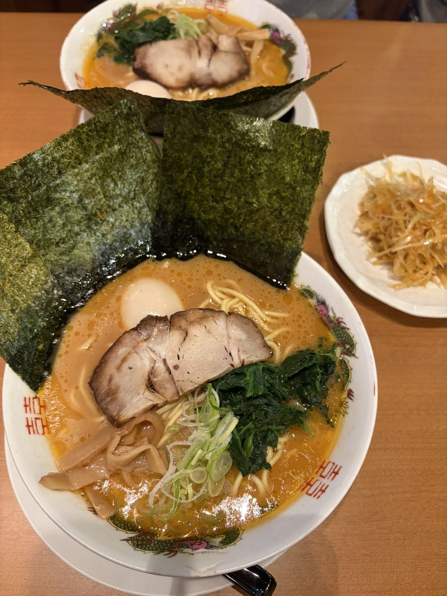 栞 tweet media