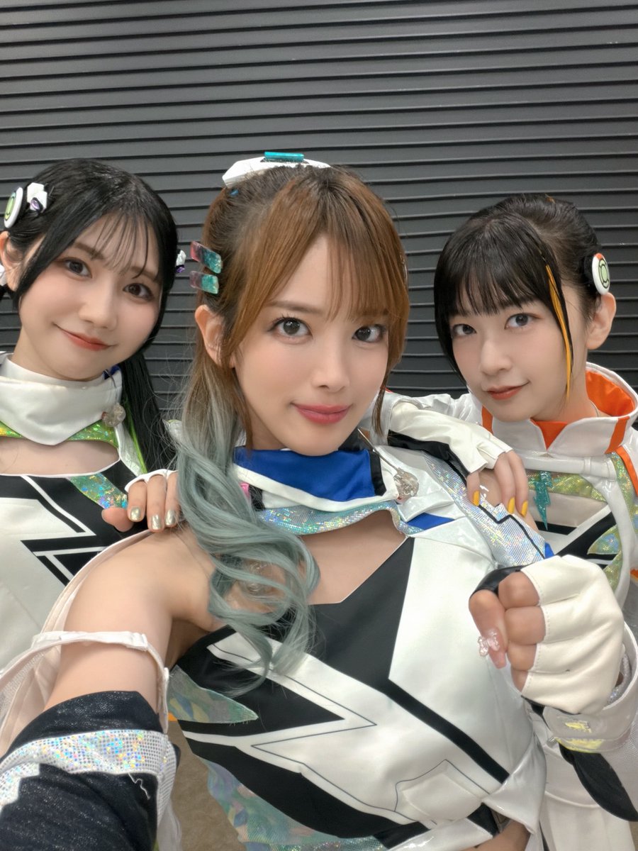 #シャニマス8th
#シャニマス8th_day1

ありがとうございました！！

ストレイライトは進み続ける！進化し続ける！

プロデューサーさん！！
明日も頑張ってきますーーっ！！！