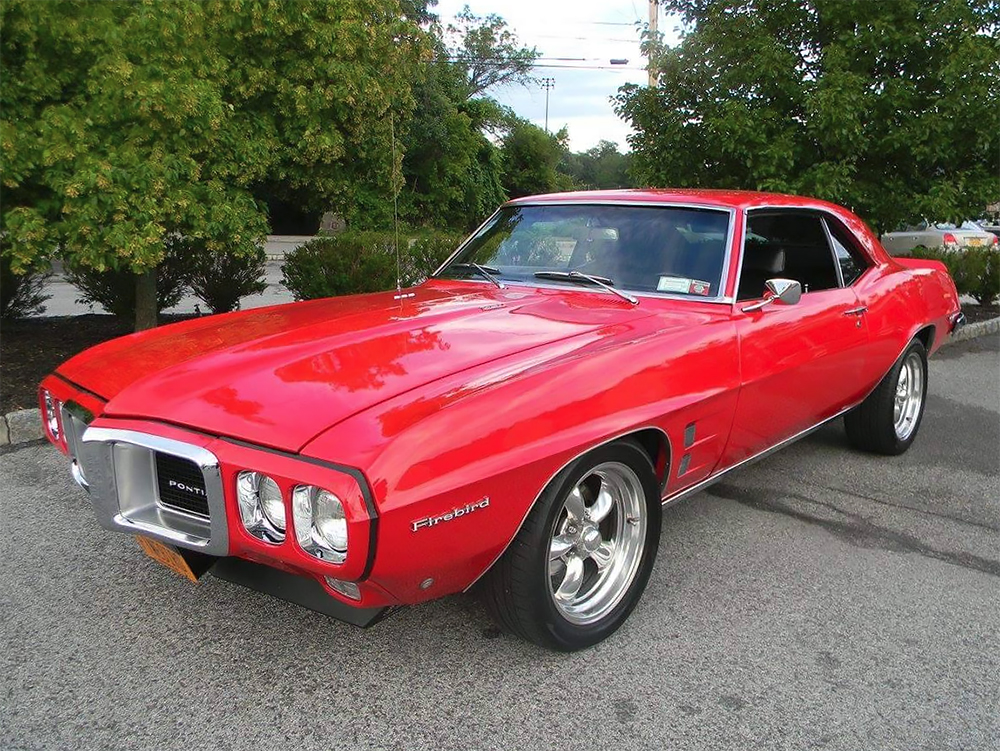 ClassicInd's tweet image. Diana Christine sent us this photo of her absolutely stunning 1969 Firebird. Red looks just right on this car! Thanks for sharing the photo with us, Diana. #Pontiac #Firebird #classiccar #restoration #ClassicIndustries
