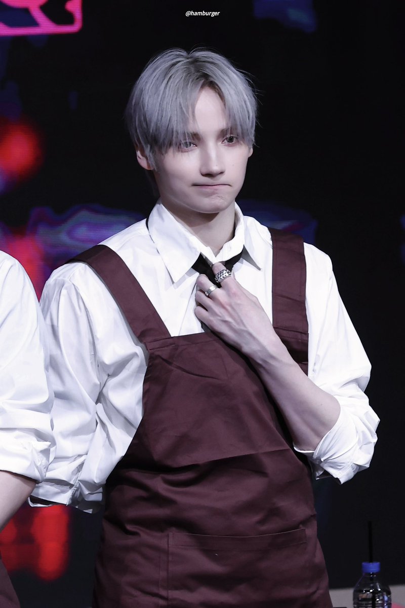 hamburger tweet media