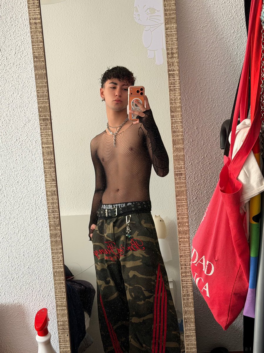 Just Sisar 🎨 tweet media