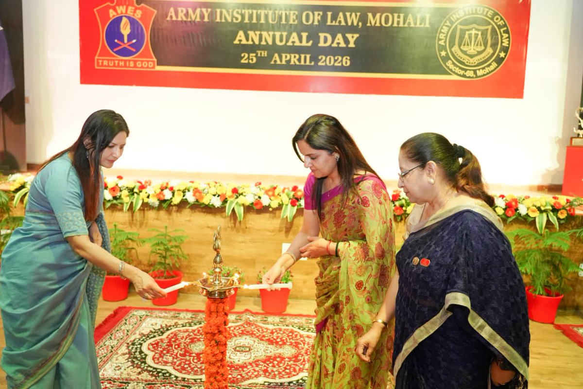 westerncomd_IA's tweet image. #InServiceOfTheNation
#NationBuilding

Lt Gen Puneet Ahuja, AVSM, SM, VSM, Chief of Staff, HQ #WesternCommand and Patron, #ArmyInstituteOfLaw, Mohali, graced the Annual Day Celebration of AIL as the Chief Guest, along with Mrs Anureet Ahuja, Regional Vice President #AWWA, as the