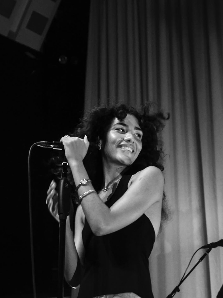 UMusicVene's tweet image. La gira 'The Art of Loving' comienza esta semana en Glasgow con @oliviadeano 🤍

#repost from @capitoluk