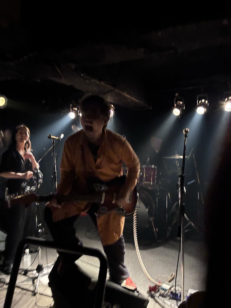 アール tweet media