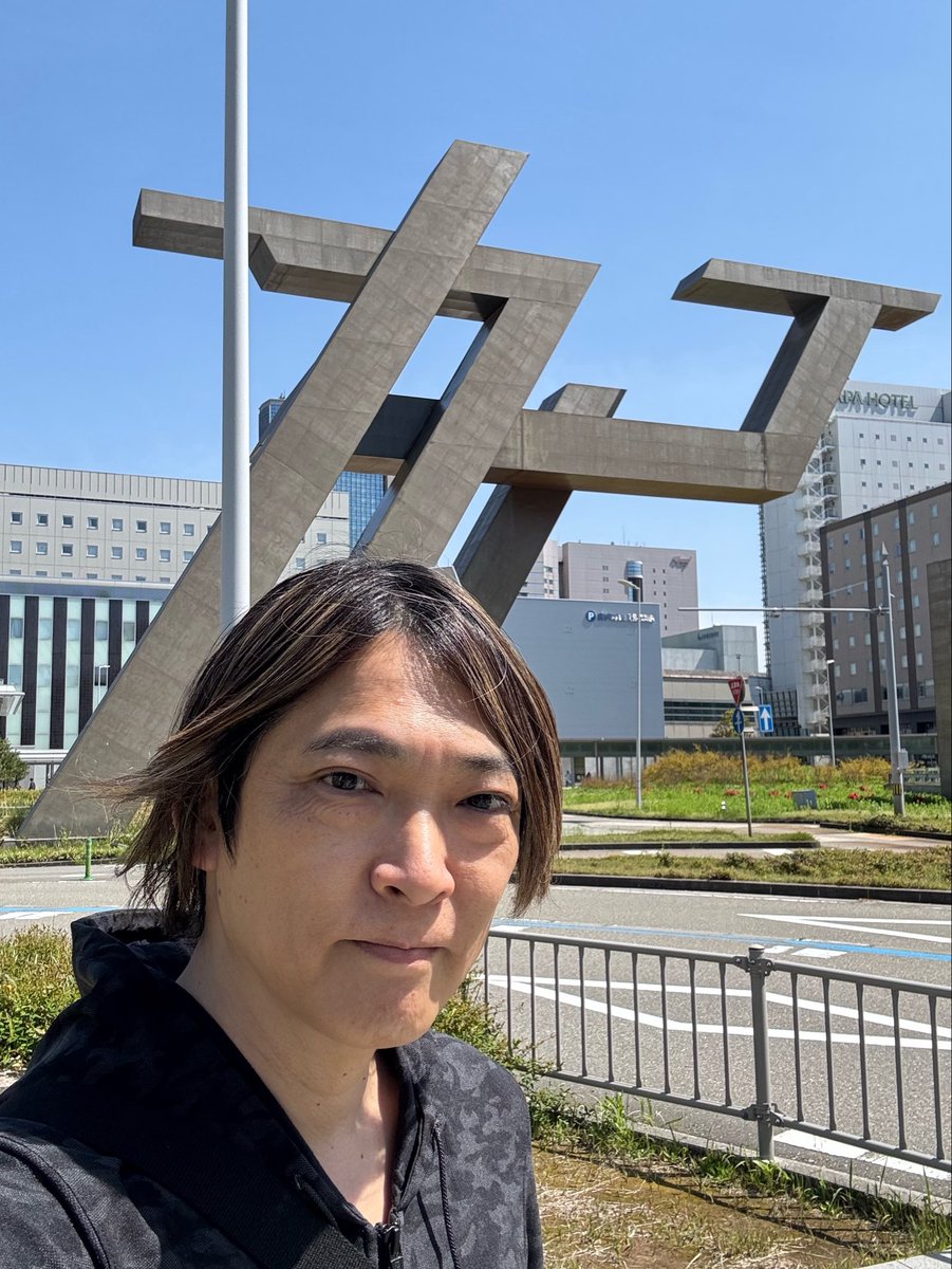 やすまる tweet media