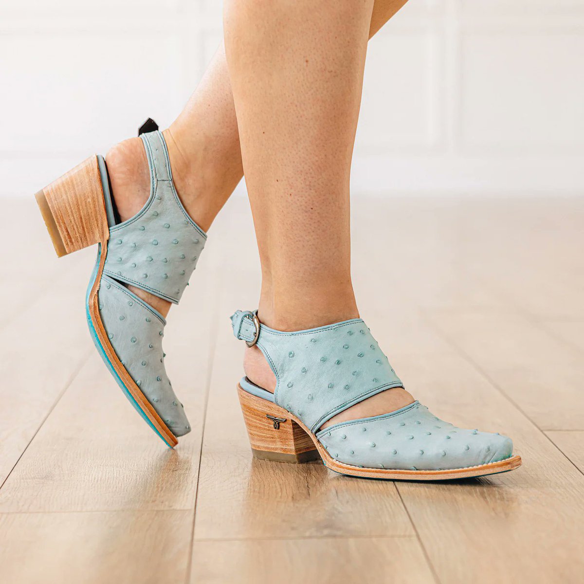 SHOEBACCA.COM tweet media