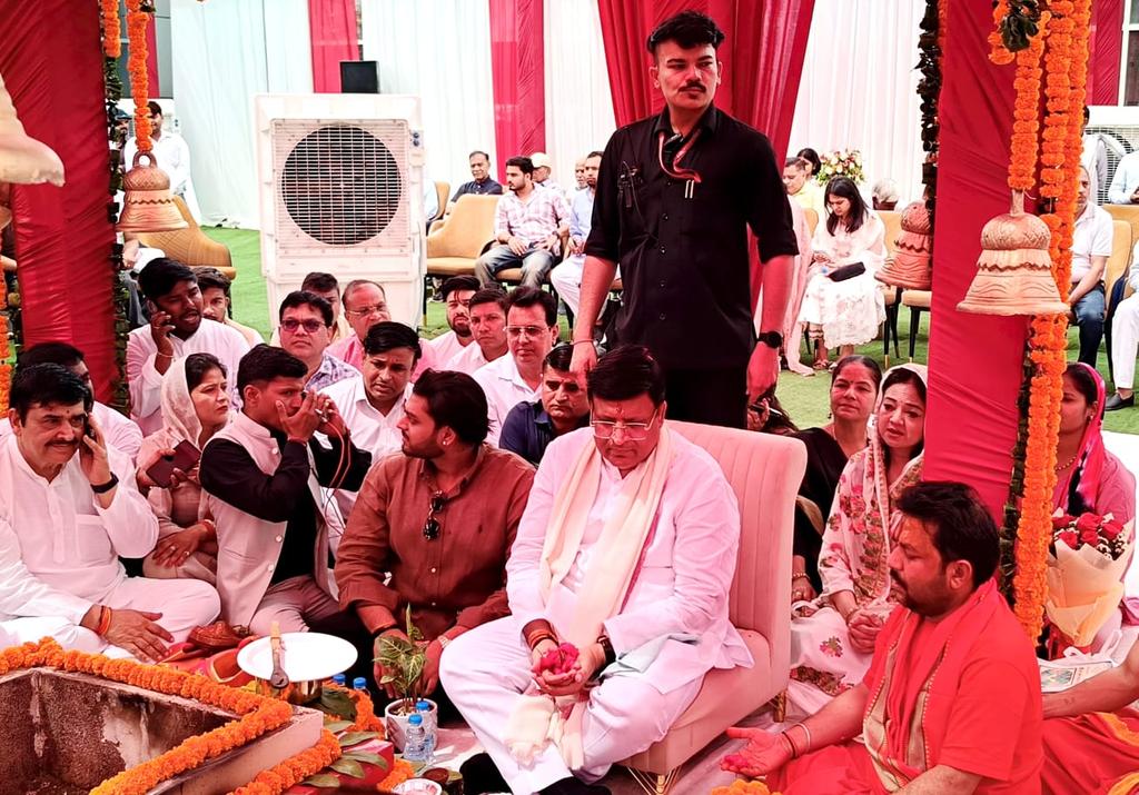 bjp_seema's tweet photo. आज दिनांक 25/4/2026 को हमारे शेर ए हरियाणा, हरियाणा सरकार के लोकप्रिय कैबिनेट मंत्री एवं फरीदाबाद विधानसभा क्षेत्र के जनप्रिय लाडले विधायक आदरणीय भाई श्री Vipul Goel जी का जन्मदिवस मनाया गया।
इस दिन को सभी कार्यकर्ताओं ने एक अवसर/ त्यौहार की तरह मनाया https://t.co/OMsx5bIq1q