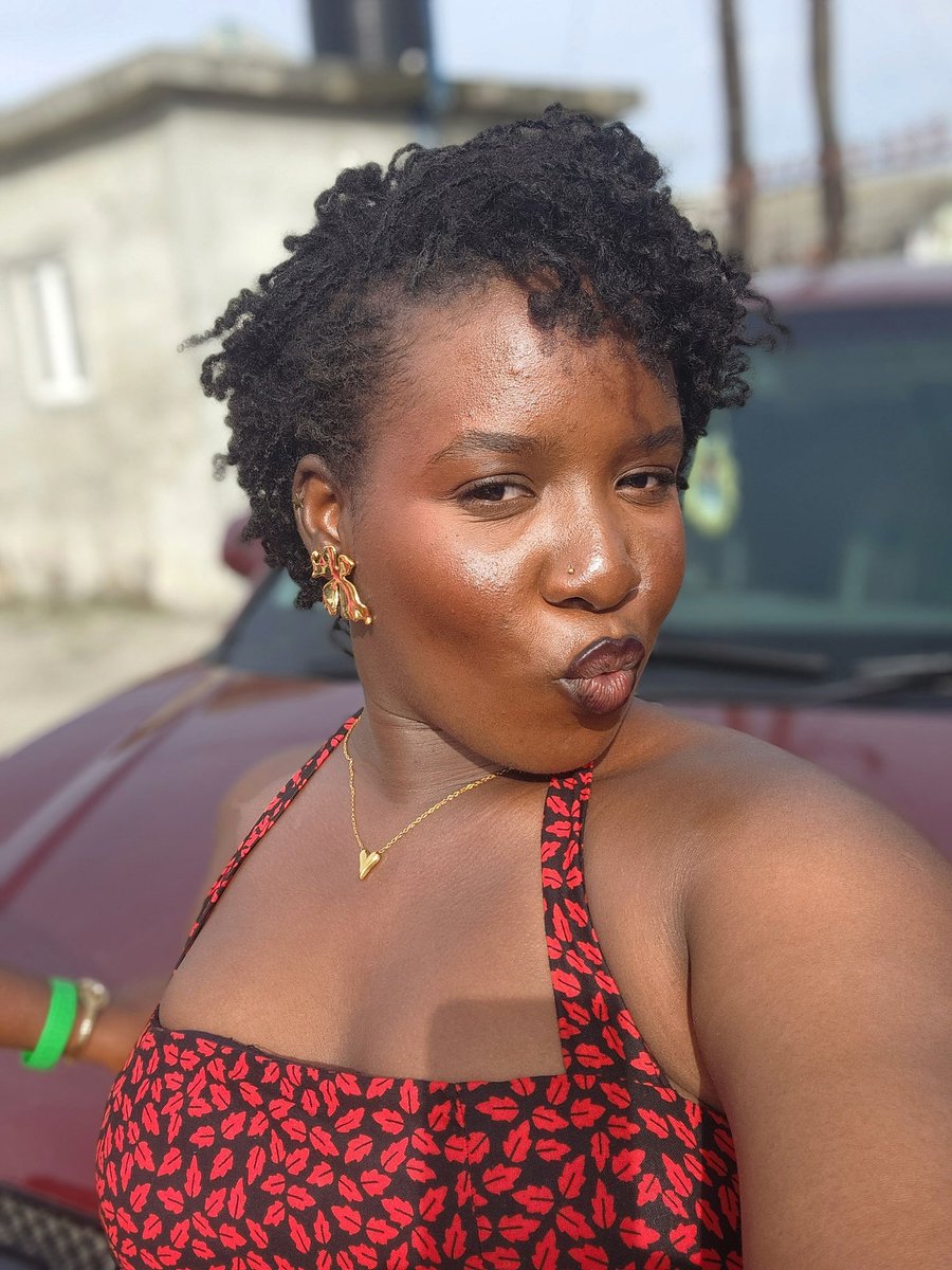 Gigi💜 tweet media