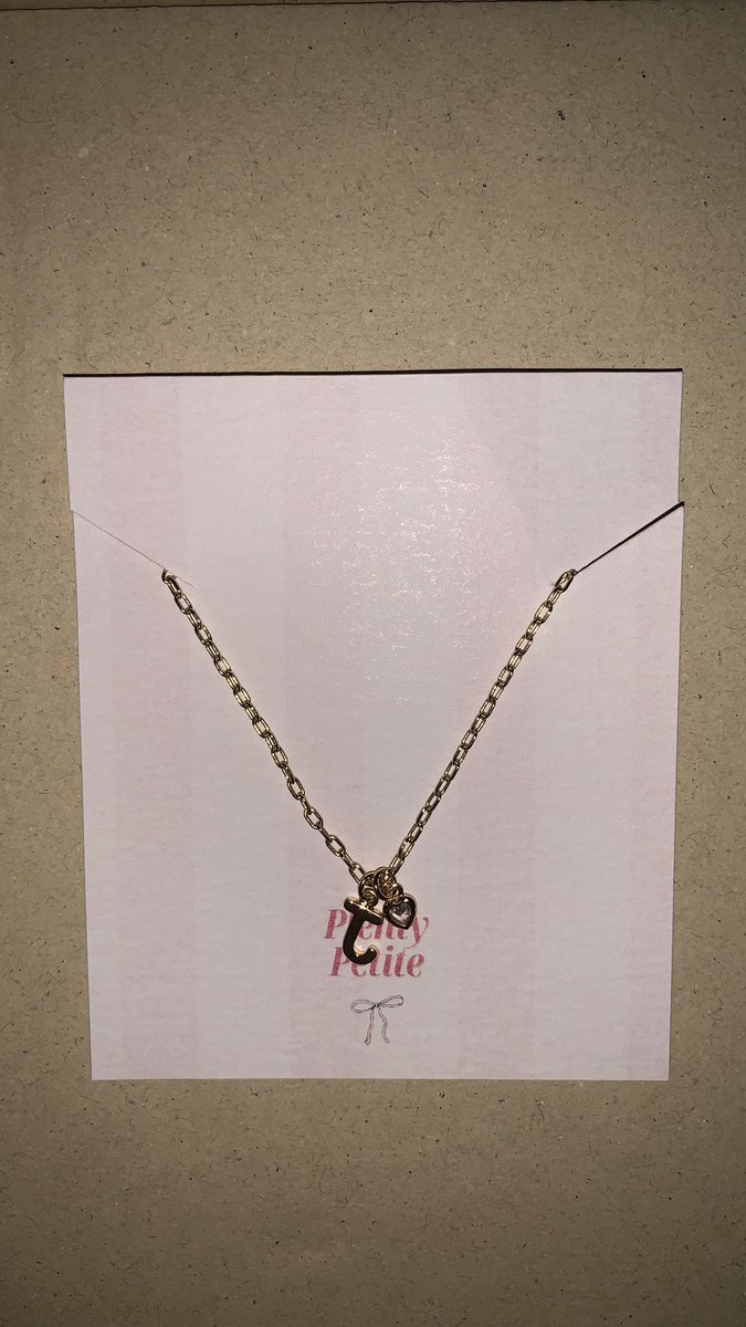 Mymint21_'s tweet photo. ส่งต่อสร้อยคองานแบรนด์ไอจีค่า สร้อยสีทองตัวอักษรตัวJ #plentypetite 160รสค่า ใครสนใจทักมาได้เยยน้าา
#ส่งต่อเครื่องประดับ #สร้อยคอ #งานไอจี #Plentypetit #ส่งต่อ https://t.co/JysO55PIKY