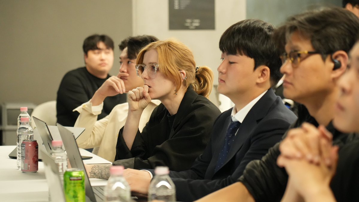 Base Korea tweet media