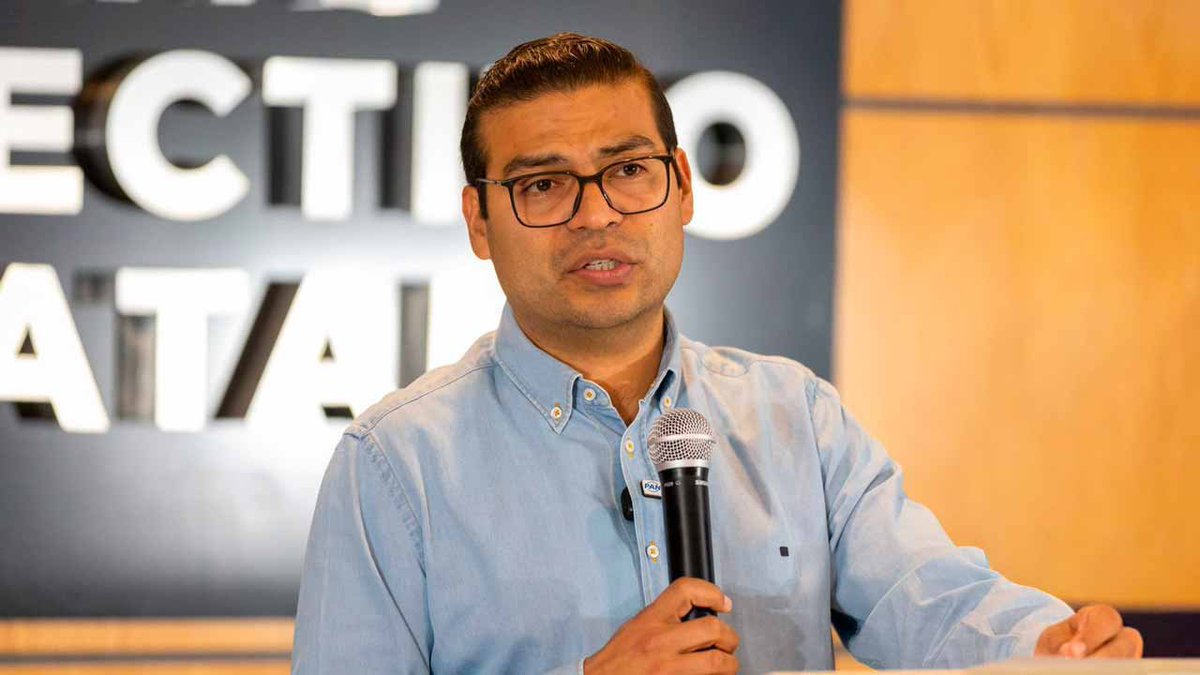 AmaneciendoMx's tweet image. PAN Querétaro acusa a Morena de corrupción e impunidad en México

Martín Arango, dirigente estatal del PAN, señala que los escándalos recientes exhiben un patrón sistemático de corrupción en el partido en el…

amaneciendo.com.mx/pan-queretaro-…

#querétaro #acusa #morena