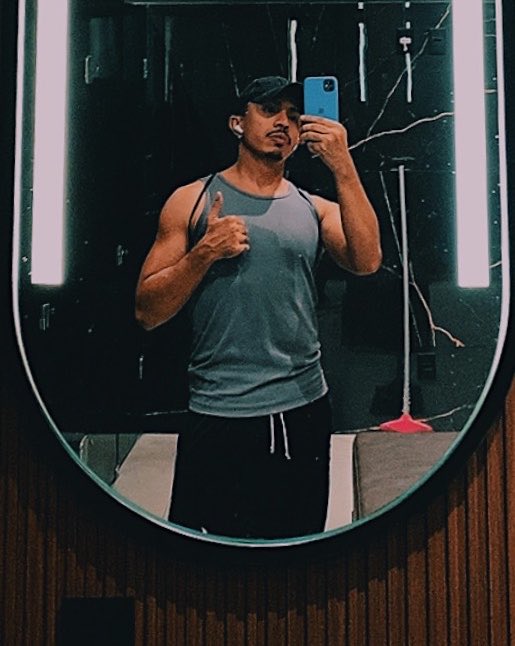 ᴮᵃᵈ Ｖｉｎｃｅ 🔞 tweet media
