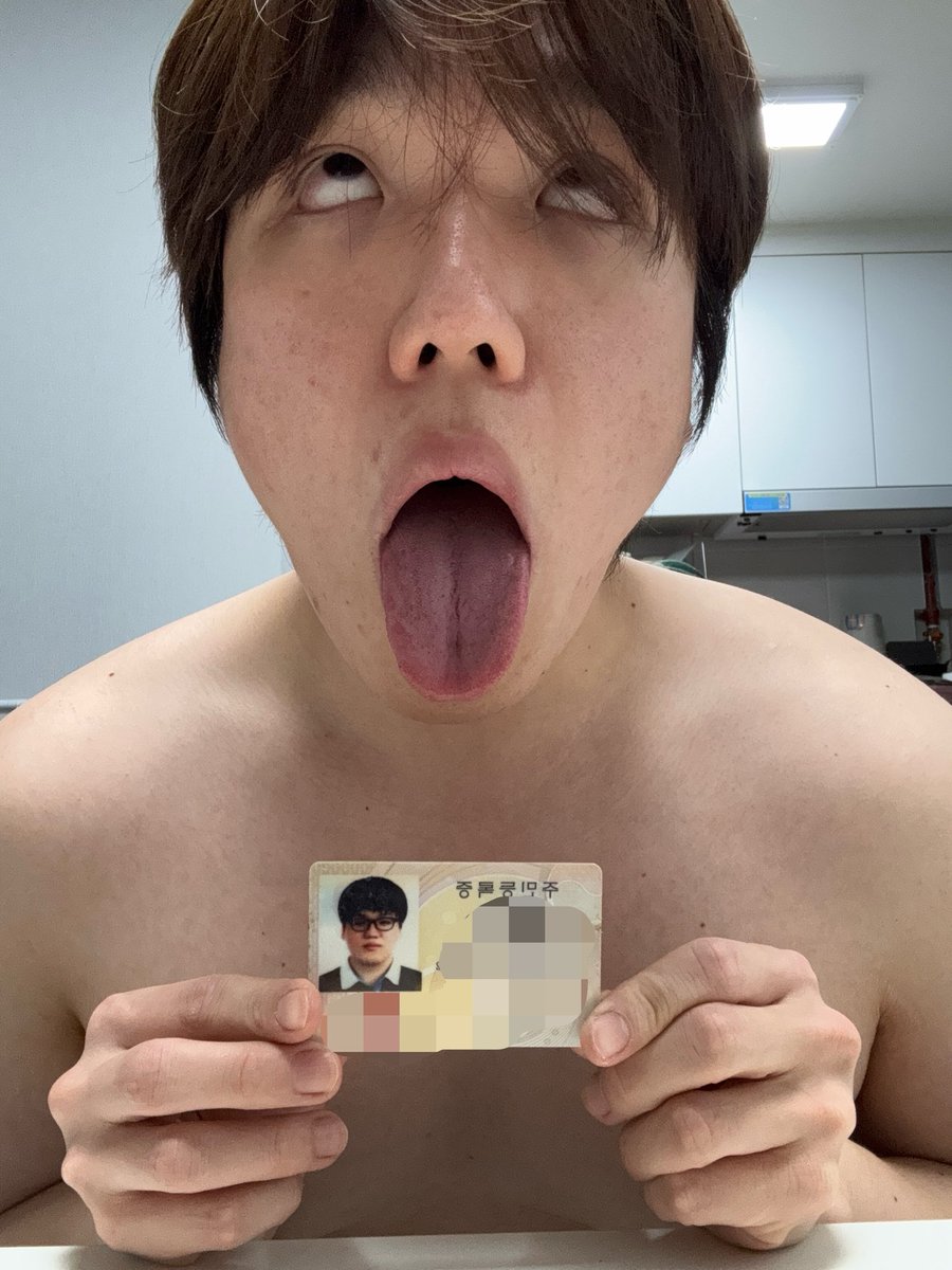 광대노예 tweet media