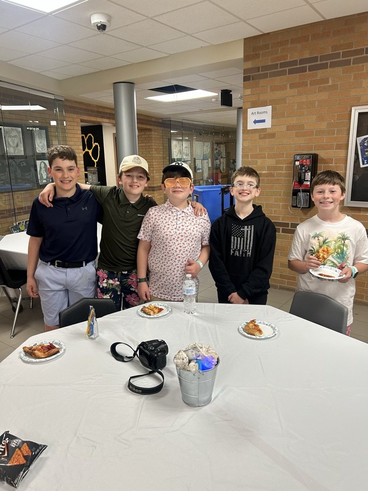 HF-L Middle School tweet media