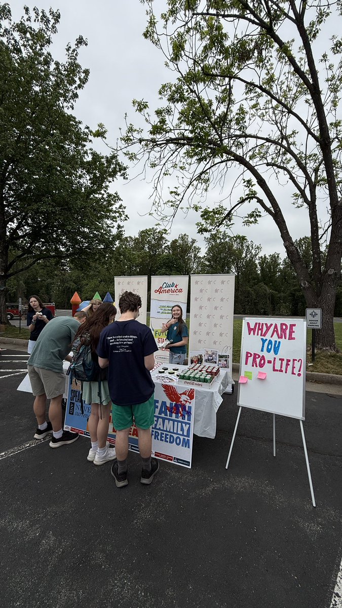 Lemuel_guasp1's tweet photo. So proud to be out here in Charlottesville with @tpusastudents from Club America Charlottesville &amp; Western Albemarle marching for life! This generation will NOT be silent. 🙏🇺🇸
#MarchForLife #ProLife #ClubAmerica #TPUSA #VAStudents #ProLifeGeneration https://t.co/7UCbqemc3O