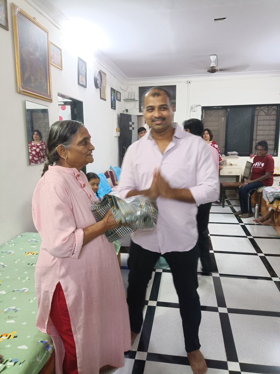 Khushiyaan_Org's tweet image. Where kindness meets companionship, and every moment becomes a memory of joy. 💛

At Ananta Khushiyaan Niwas, smiles are shared, stories are lived, and hearts feel at home.❤️ 

#MomentsOfKindness #JoyfulMemories #ElderCare #SpreadLove #Khushiyaan