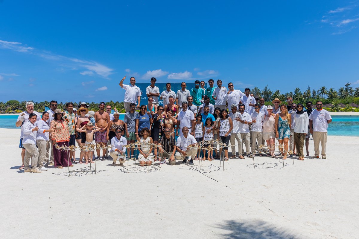 sunsiyamresorts's tweet photo. In celebration of Earth Day, Sun Siyam Olhuveli unveiled its newest marine initiative, the Adopt A Coral Frame experience.

Learn more: https://t.co/DDlSej23Oa

#sunsiyamolhuveli #maldives #earthday #adoptacoral https://t.co/1NnwRL9wJB