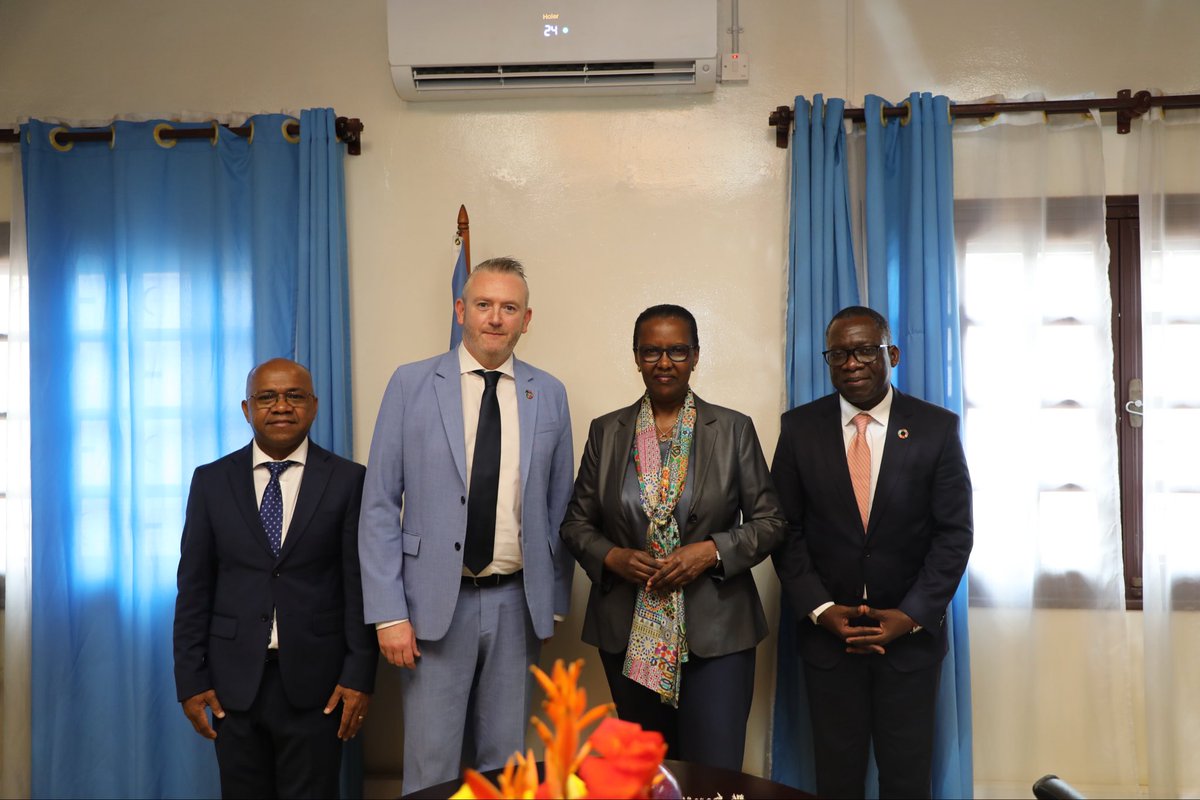 UN_CAR's tweet photo. SRSG @VRugwabiza met with ASG-DED of @UNFPA, M. @PioSmith_UN, during which both parties discussed peace &amp; security gains achieved in 🇨🇫, providing an environment conducive to scale up &amp; deliver socio-economic dividends for the population,notably in the health &amp; education sectors. https://t.co/8UdcSgXaey