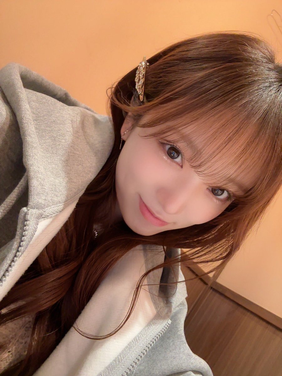 矢吹奈子 tweet media
