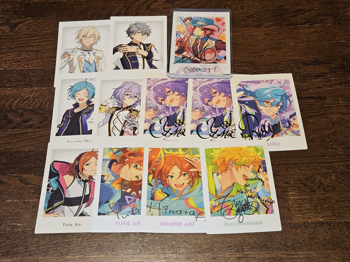 Da2T7's tweet photo. 【交換譲渡】 あんスタ ぱしゃっつ 10周年 特典
譲）画像参照
求）真緒 凛月>スバル 千秋 夏目or 1枚125円
特典 真緒 凛月 真1 
(千秋 夏目は友人分です)
(1枚目上段)は真緒 凛月との交換のみ
※福岡(天神博多)手渡しのみ
※ライビュ不参加のため手渡し日程要相談です https://t.co/uZc8NRkSiw