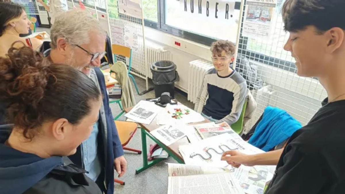 lyc_bascan_ramb's tweet image. #BascanDansLaPresse #Engagement #Éducation #Presse
📰 Au lycée #Bascan, #TheNumber réunit 40 élèves passionnés de #journalisme à l’ère de l’#IA.
👏 Une relève engagée et inspirante.
🔎 Lire |→ lechorepublicain.fr/rambouillet-78…