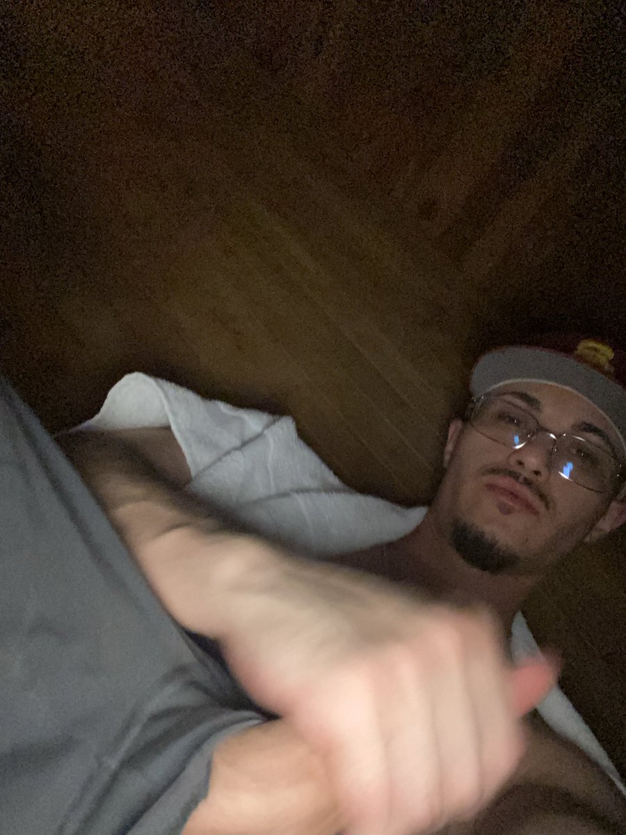 🤠 tweet media