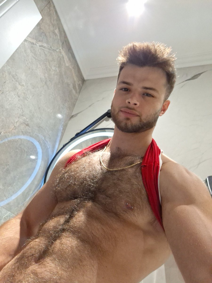 Kirilllion_leo tweet media