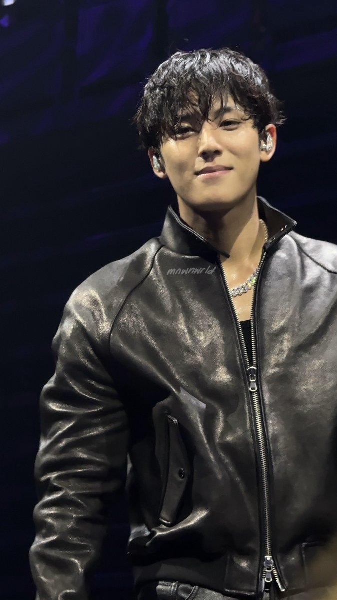 🐾😾 tweet media