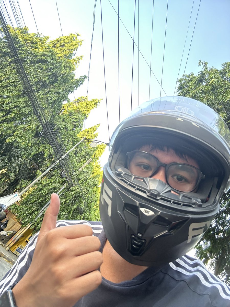 kendrickray_'s tweet image. Hatid kita? Dm me. Ay hahaha
#angkas #rider #habal