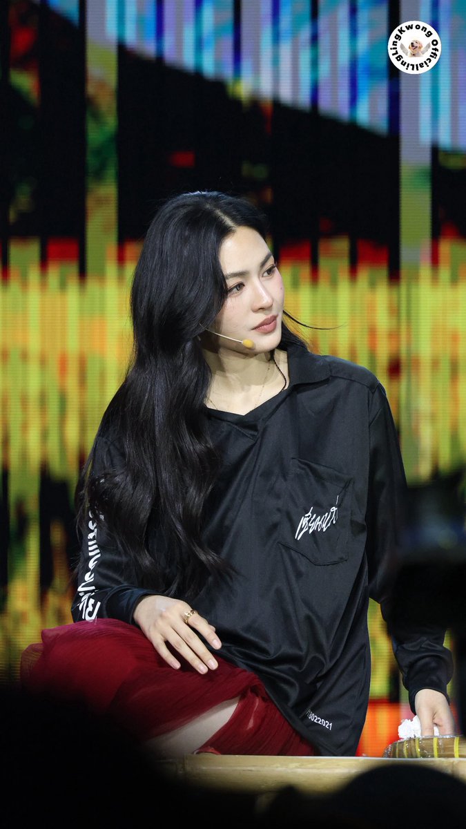 เสื้อสูทกด1 เสื้อปุ๋ยกด2
ทั้ง 2 รีไปให้โลกลูกค่ะ! 

LINGORM X NOOM KANCHAI
#LingOrmHeartTalkXKanchai
<a href="/linglingsirilak/">linglingsirilak</a>