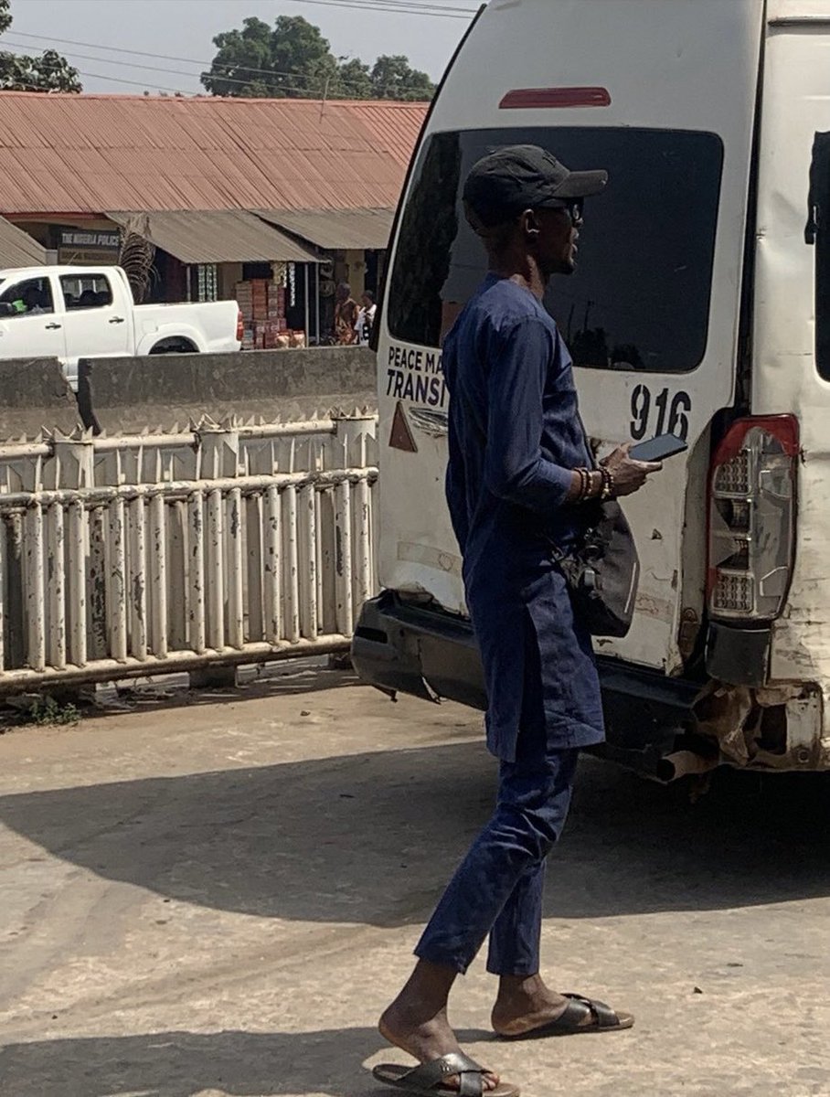 Ijoba Slez tweet media