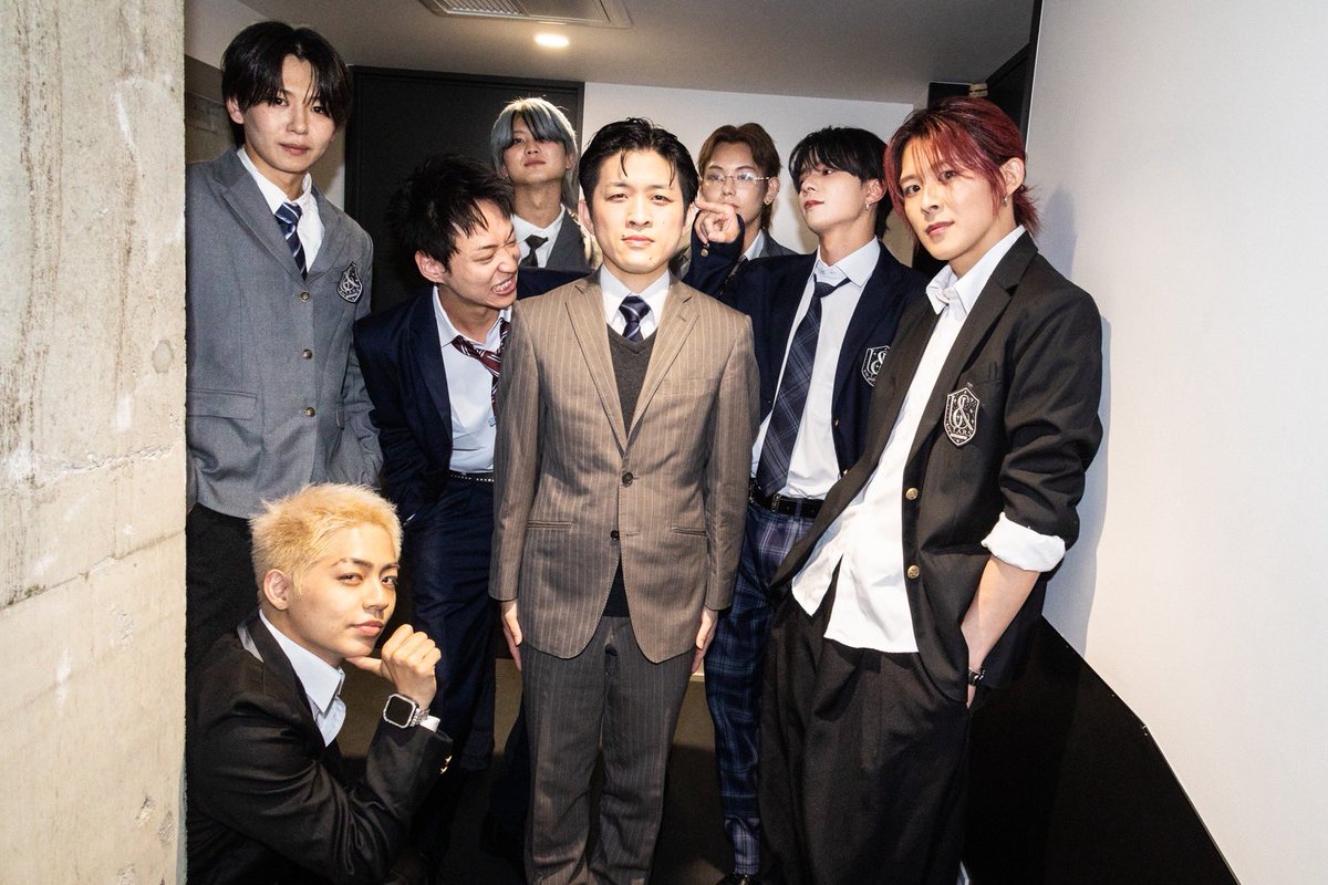 uandpiaofficial's tweet photo. 本日は4月単独ライブ&ファンミーティング@大塚FUTURE:にお越しいただきありがとうございました！✨

久しぶりのライブハウスでの公演でした！

47都道府県TOURを回る中で、毎月開催している単独ファンミーティングでは、たくさんの方にお会いできて、自分たちの音楽を直接届けられていることを改めて嬉しく感じました。

いつも配信で応援してくださっている方にも実際にお会いできて、本当に嬉しかったです！

今回は久しぶりに披露する楽曲やSPバージョンなど、いつもとは少し違った雰囲気でお届けしました。
こういった特別な内容を楽しんでいただけるのも、単独ファンミーティングならではだと思います！

初めての方でも気軽にご来場いただけるチケットもご用意していますので、ぜひ一度遊びに来てください！

~Today's Setlist~
◎単独
1. Never Gone
2. Reason
3. Matsuri
4. I'm...
5. 儚音
6. Flower
7. Artist ?
8. Brandy SPver.
9. Honestly
10. New City
11. Pulse📸
12. Origin

◎ファンミ
1. Life
2. M&i
3. Jumping

次のイベントは4/26(日)！
横浜ReNY βにて
①音楽劇場-EX
②Journey to Eden in 国際フォーラム
に出演します！

フリーライブはTiktok配信もあります！
ぜひご視聴ください📱
■Official Tiktok
https://t.co/NYkxFa1vRp 

たくさんの方のお越しをお待ちしております！

#uandpia #エンピ #ユーエンピー