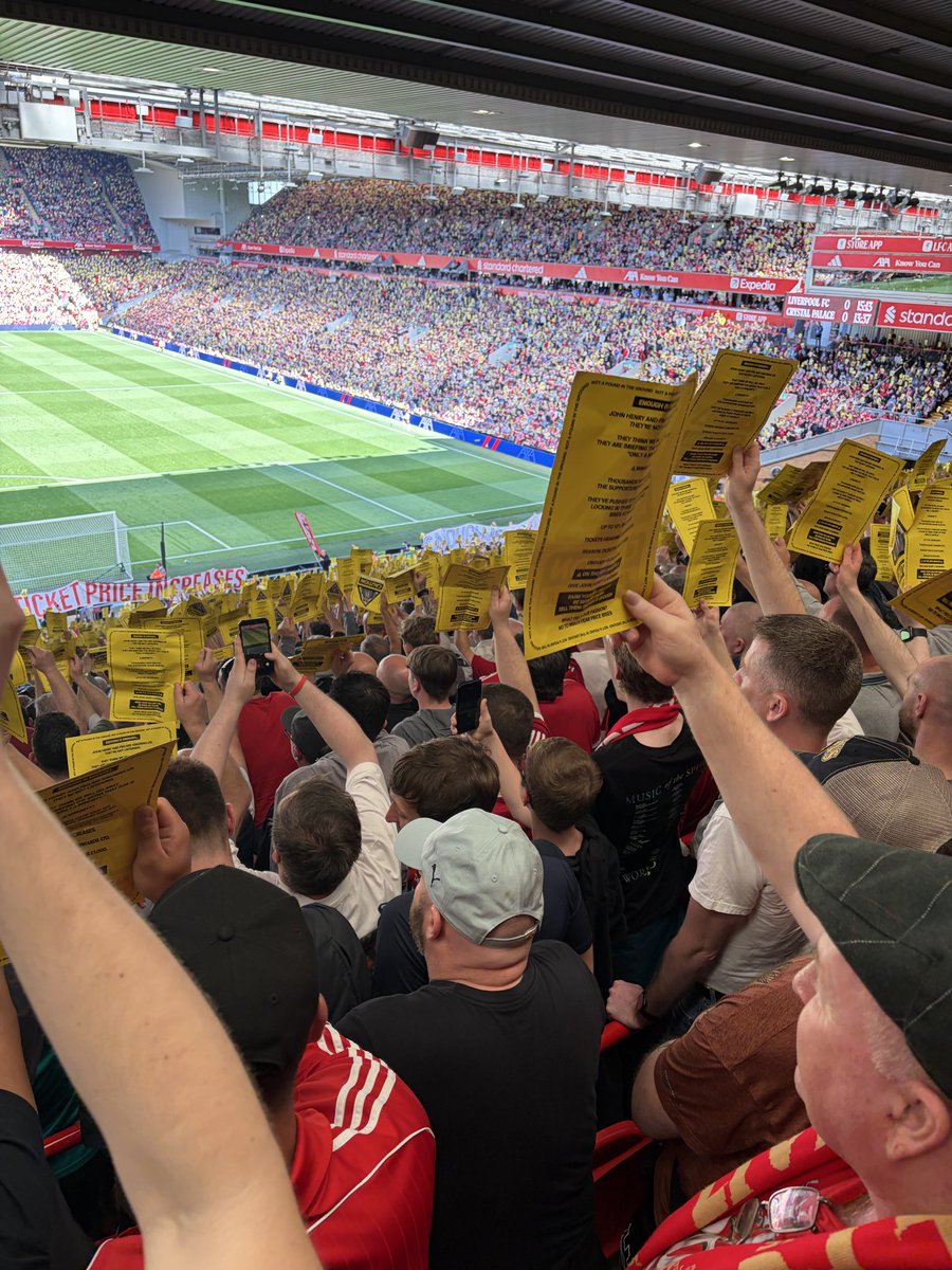 Gareth Roberts tweet media