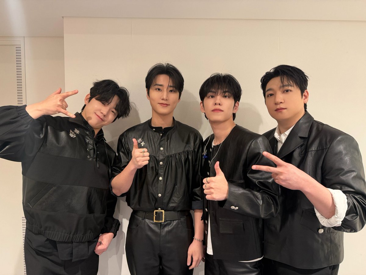 day6official's tweet image. [ #DAY6_BEHIND ]

DAY6 10th Anniversary &amp;lt;The DECADE&amp;gt; in #TOKYO - DAY1 🎶

もしもMy Dayのそばにいることを許してくれるなら…
DAY6は永遠にMy Dayを守るよ

#DAY6 #데이식스
#The_DECADE
#DAY6_10th_Anniversary