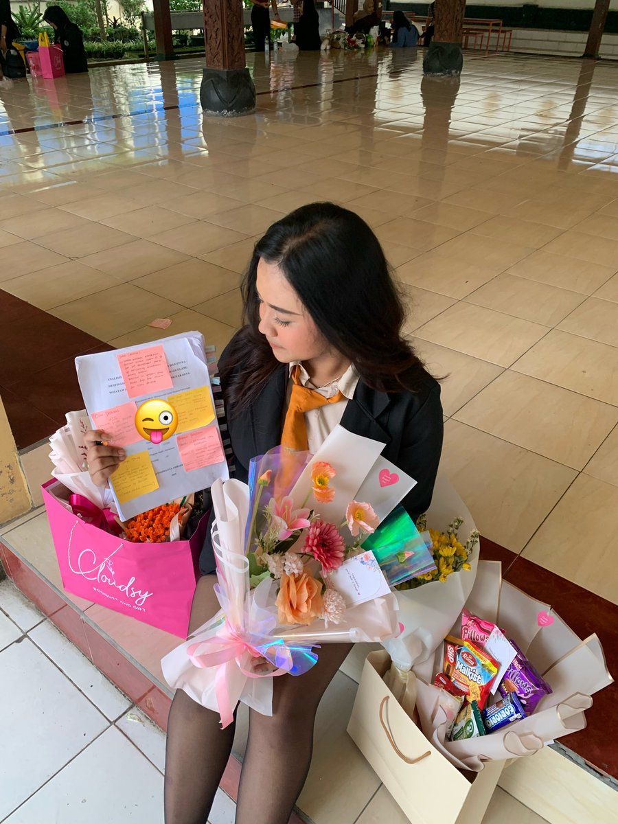 koo v devote tweet media