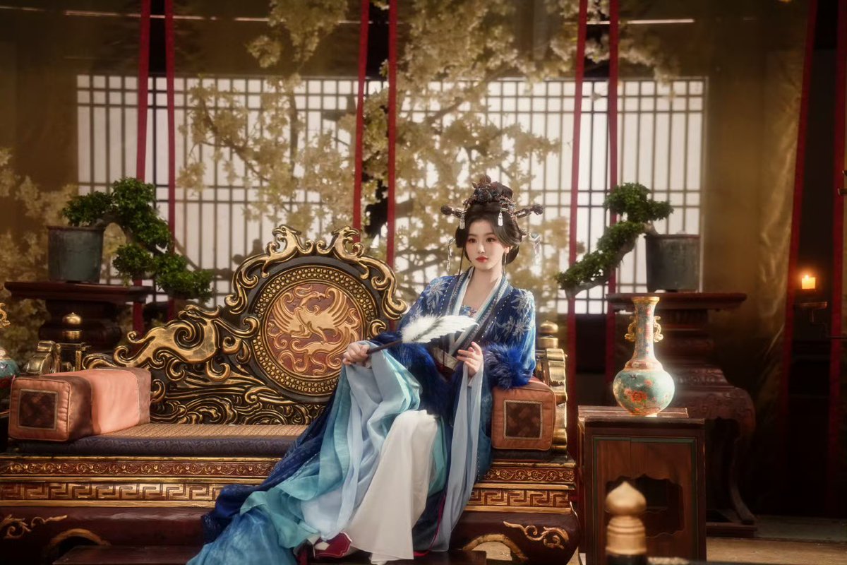 ทุกคนมารอดูองค์หญิงเจาหยางกันนะ ซีรีส์ยาวเรื่องแรกของbilibiliด้วย อะไรใหม่ๆมาก นางเอกเรื่องแรกของเสว่ด้วย(ทุนหนา) ตื่นเต้นมากลุ้นไปหมด ปลายปีนี้แหละมาดูกันนะ