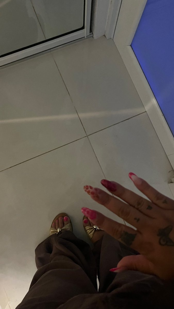laaeneee's tweet photo. 🤎💋 https://t.co/cC1WxIClfJ
