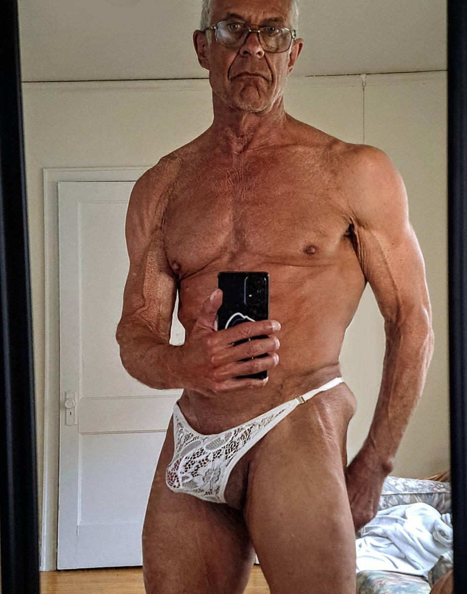 dix steele tweet media